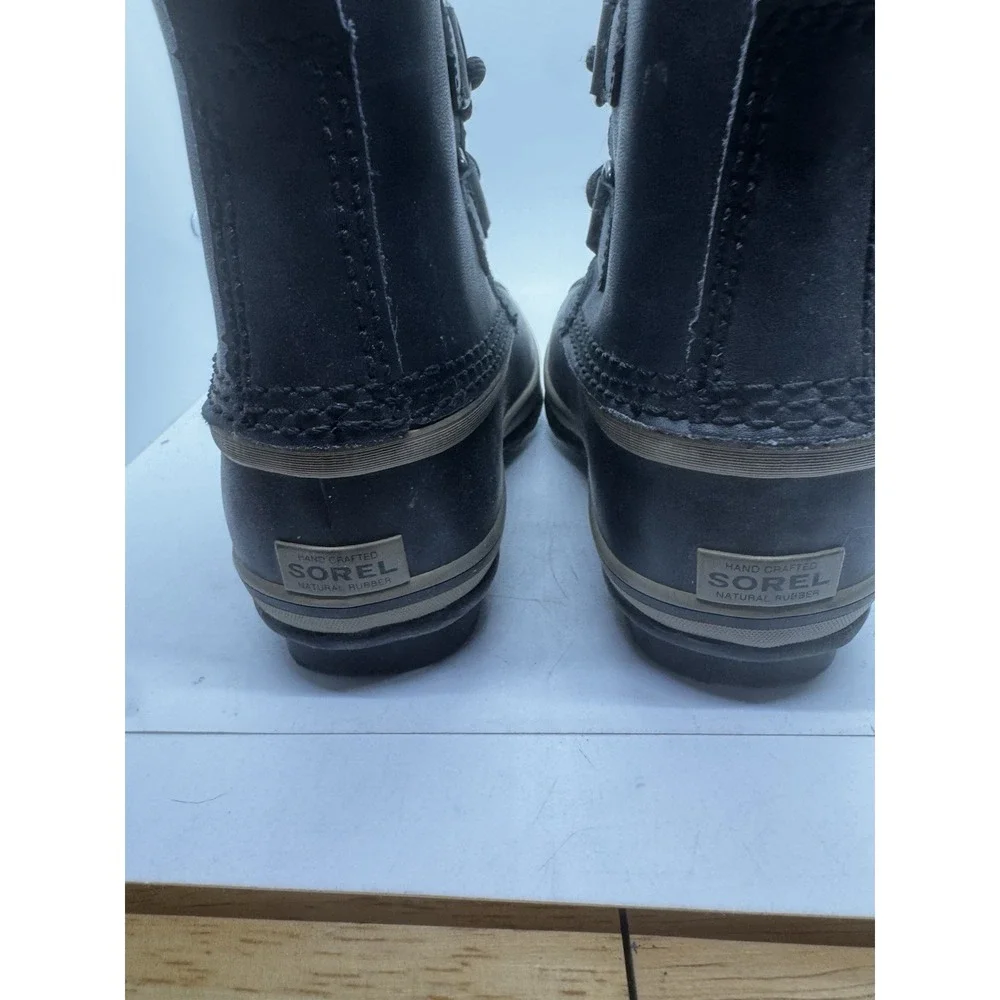 Sorel Yoot Pac Snow Boots Kids Size 11  Waterproof Insulated Winter EUC SB21